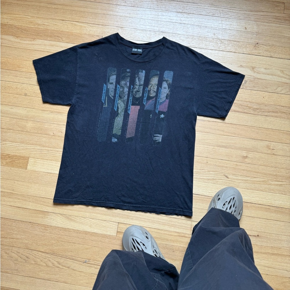 Vintage 2011 STAR TREK MOVIE GRAPHIC TEE
